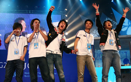 二十年热血征程：传奇指挥Alex引领CNCS登顶世界，重拾经典相约KK对战平台