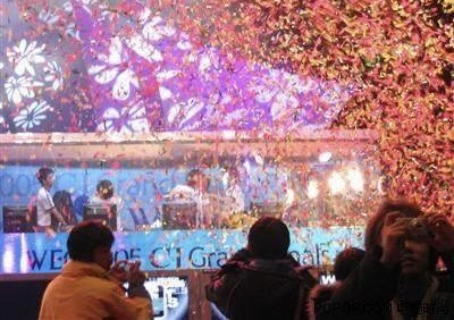 二十年热血征程：传奇指挥Alex引领CNCS登顶世界，重拾经典相约KK对战平台