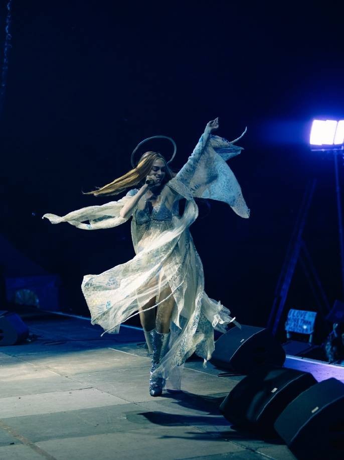 安妮·海瑟薇主演圣母玛利亚新剧照及幕后照曝光，剧情抢先看