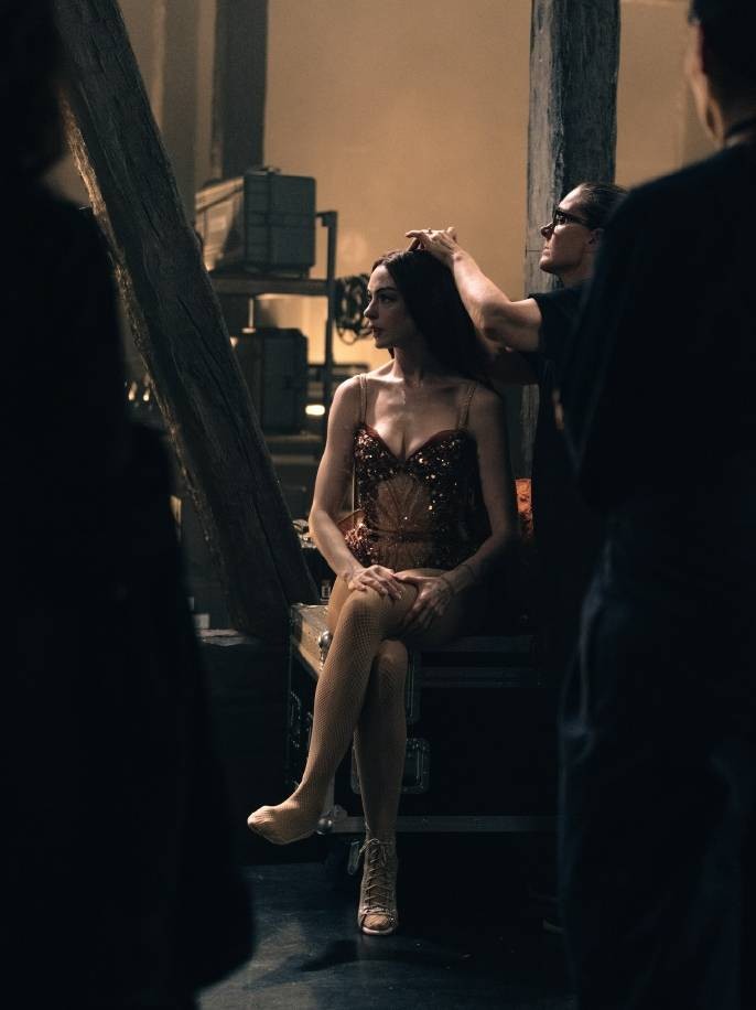 安妮·海瑟薇主演圣母玛利亚新剧照及幕后照曝光，剧情抢先看